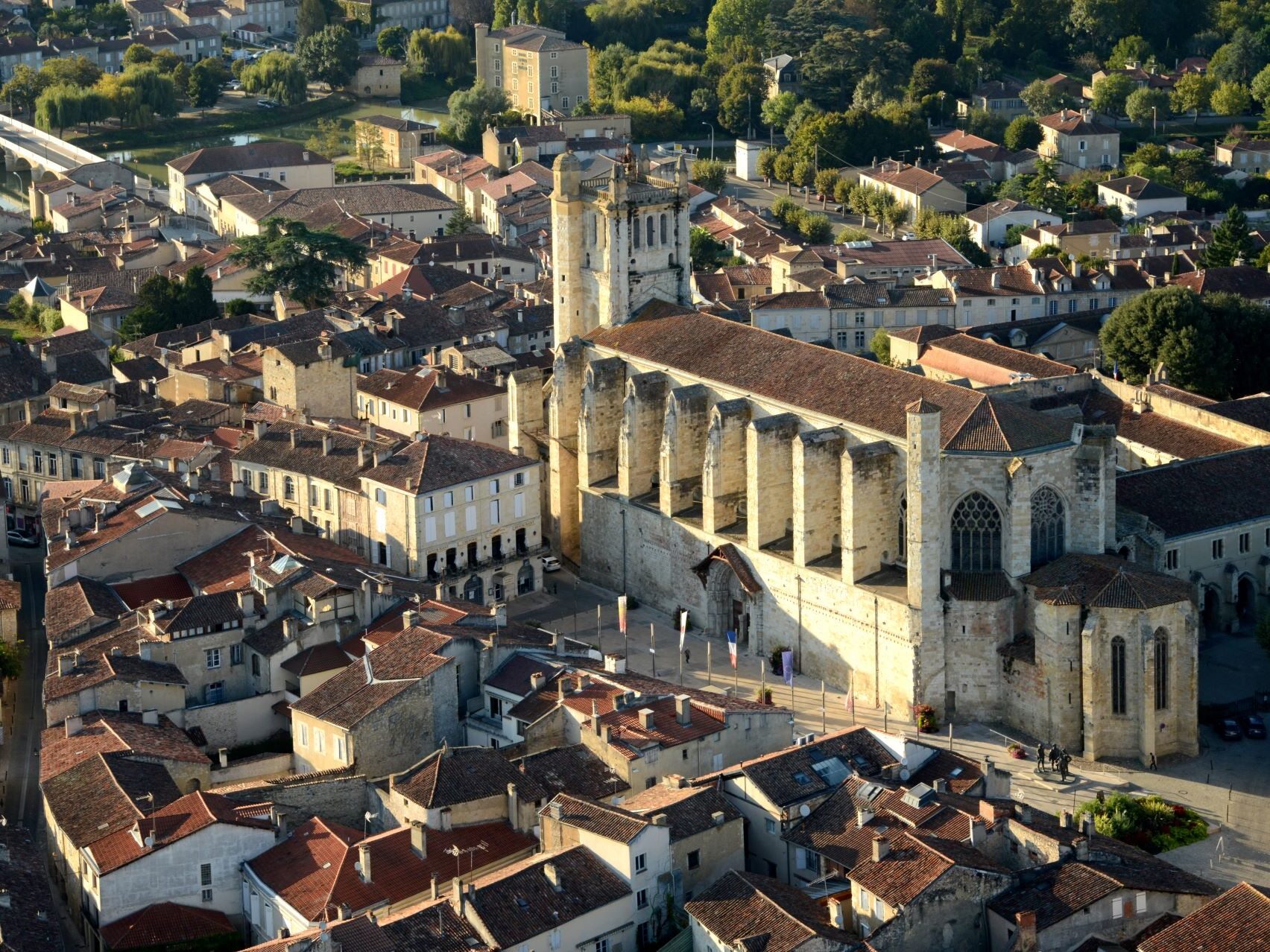 parcours découverte de la cité épiscopale de Condom - Gers Armagnac